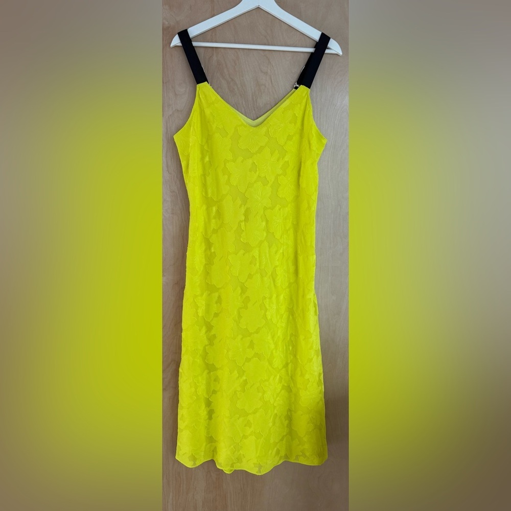 DKNY Clipped Jacquard Floral Dress - Picture 2 of 13